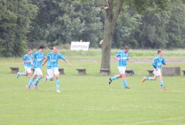 2013_b6693e1c30.jpg