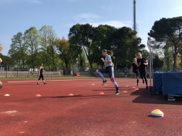 Training Hoch.jpg